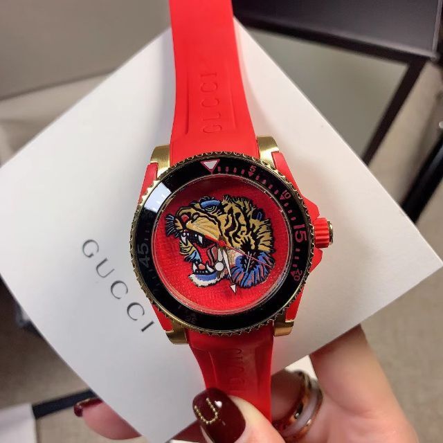 GUCCI MEN RED YA136315